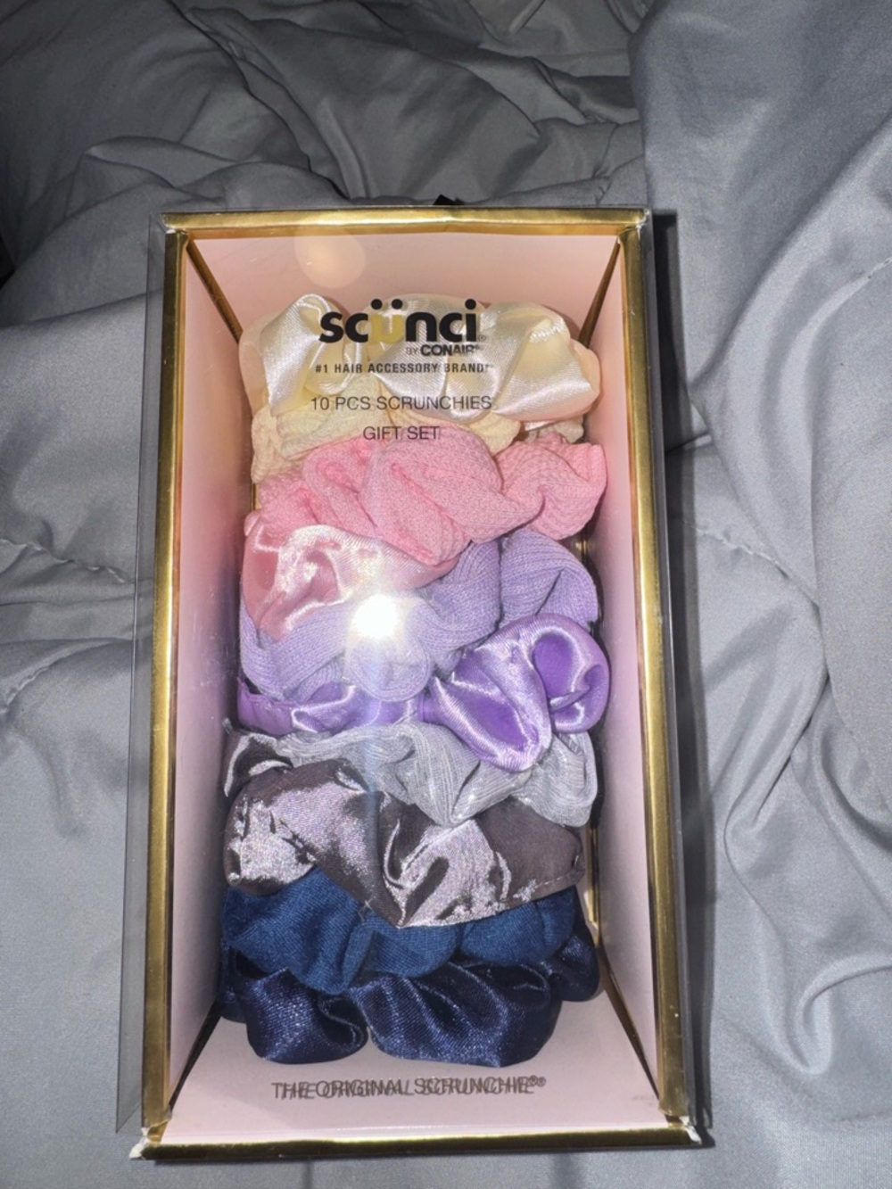 Pack of scrunchies